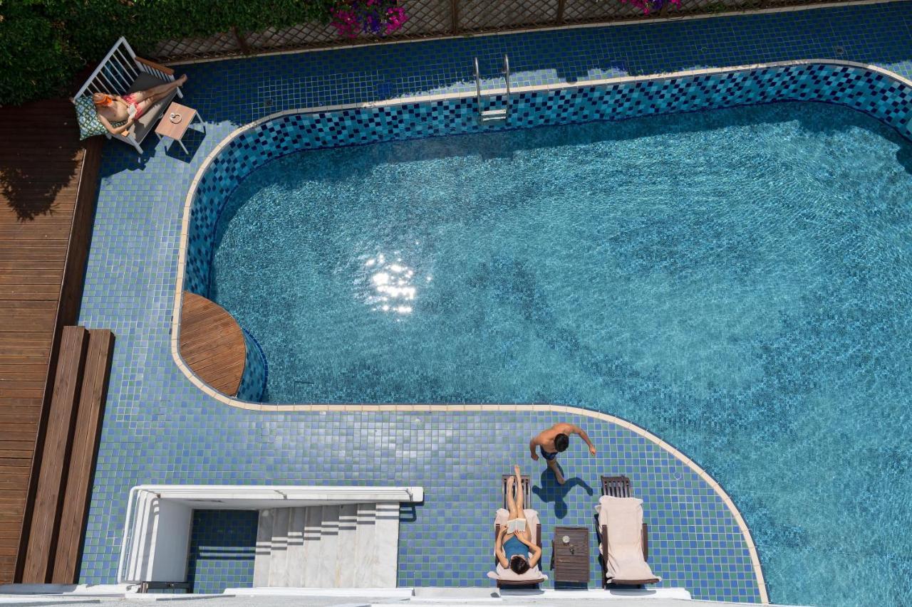 A For Art Hotel Limenas  Exterior photo