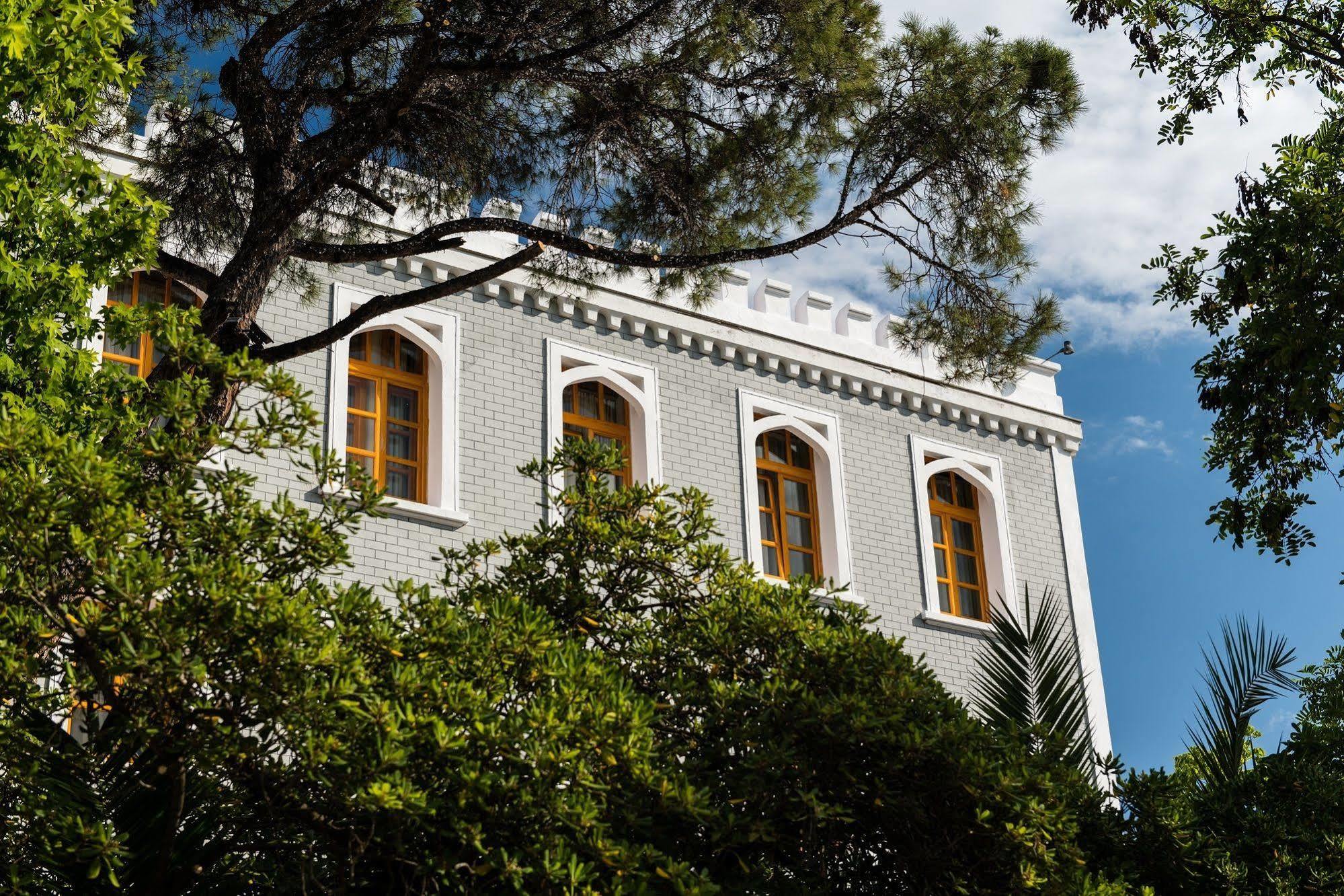A For Art Hotel Limenas  Exterior photo