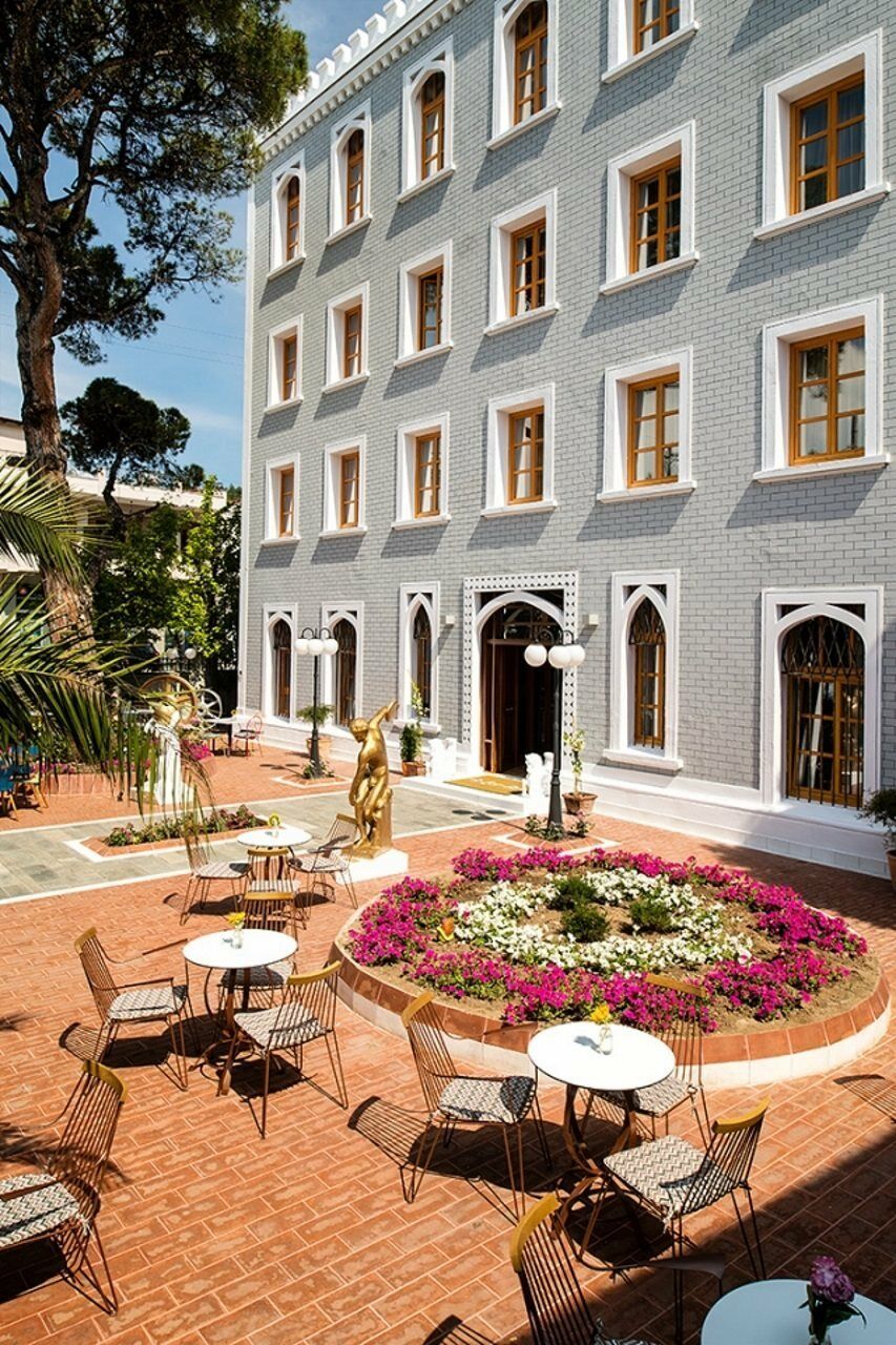 A For Art Hotel Limenas  Exterior photo