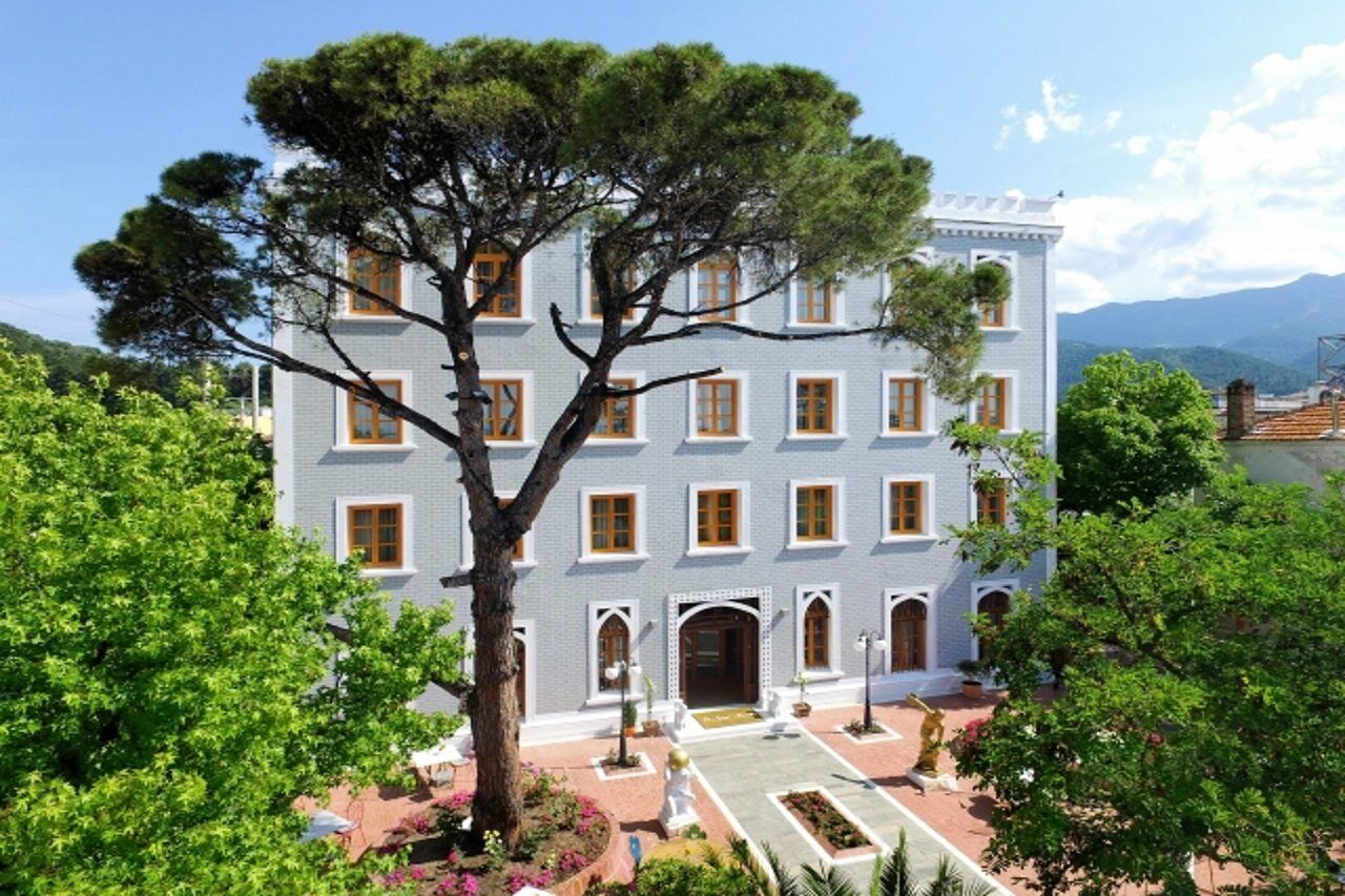 A For Art Hotel Limenas  Exterior photo